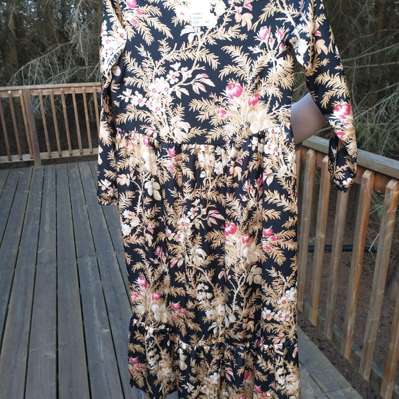 Vintage Look, H and M Maxi Dress - Picture 2 of 3
